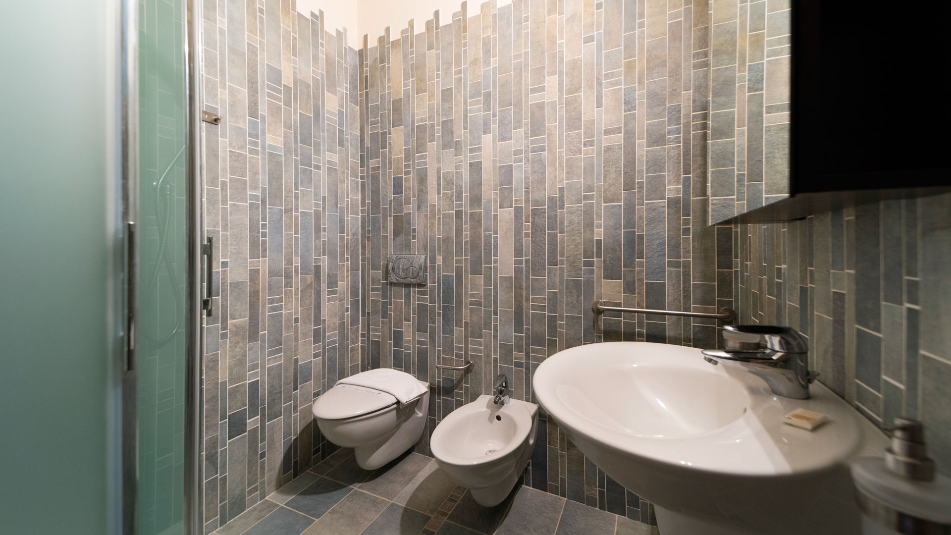 bagno con doccia
